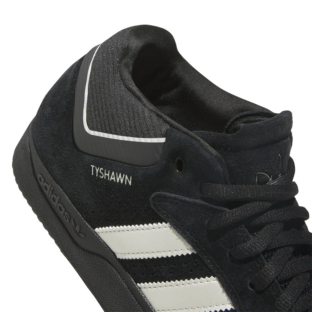 Adidas - Tyshawn Shoes Black/Zero Metallic/Spark