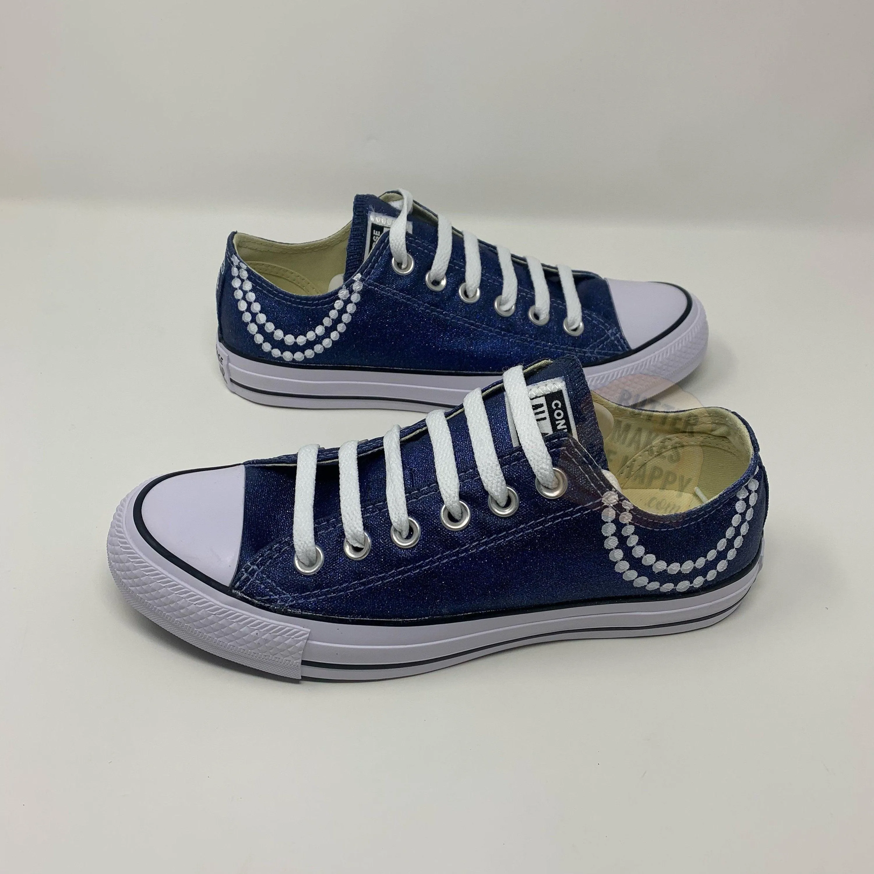 Chucks & Pearls Converse