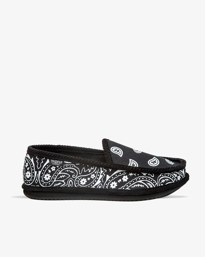 Mens Bandana Print Closed Back House Shoes