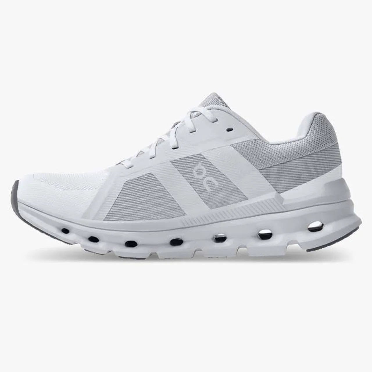 'On Running' Women's Cloudrunner - White / Frost