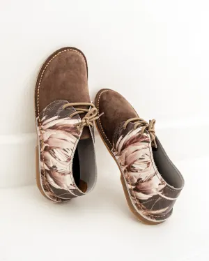 Stylish Protea Vellies for Women - Comfortable Floral Slip-On Shoes