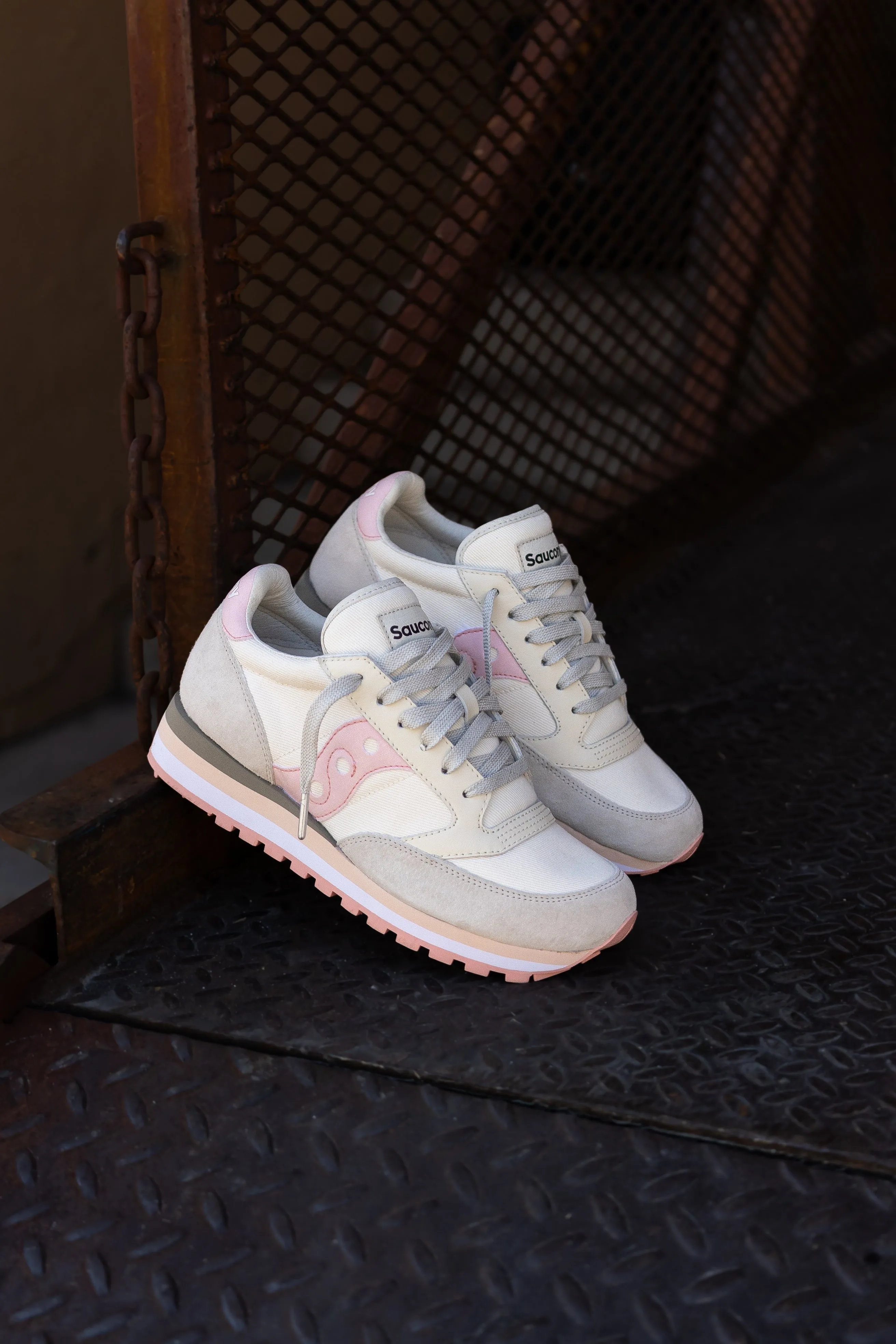 Women Saucony Jazz Triple (Beige/Salmon) S60778-2